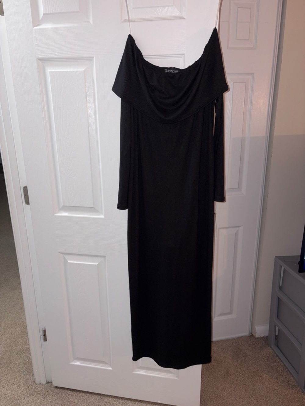 Due Time Black Off-Shoulder Ribbed Dress